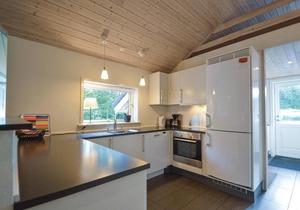 Lovely home in Toftlund with WiFi
