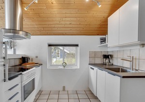 Lovely home in Vestervig with WiFi