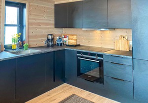 Lovely home in Vikeså with kitchen