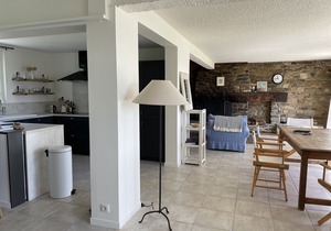 Lovely house close to beach with stunning sea views