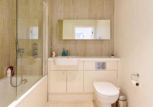 Lovely Luminous 3 Bed Flat, with secure Ev Parkng
