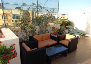Lovely Penthouse with private sun terrace between Valletta and Sliema
