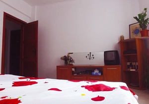 Lovely studio in the heart of City.University square, old town!