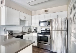 Lovely Sunnyvale 1BR w/Gym, Pool & Parking, near freeways, by Blueground