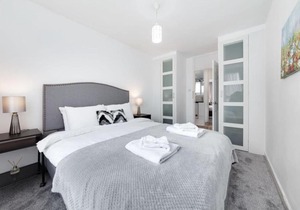 Lovely two bedroom in Hackney- East London