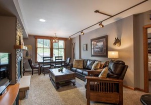 Lovely Zephyr Mountain Lodge Condo with Mountain Slope Views condo