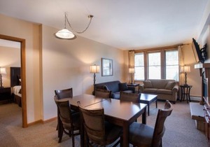 Lovely Zephyr Mountain Lodge condo with Continental Divide and Village Views condo