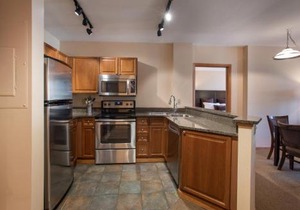 Lovely Zephyr Mountain Lodge condo with Continental Divide and Village Views condo