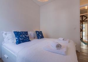 LovelyStay - Peaceful Central Apartment I