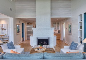 Lowcountry Cottage - A Hidden Gem in Moreland Village!
