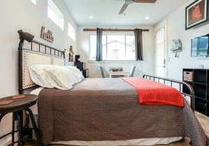 Lower Flat- New, Comfortable, Luxury Room near UT, Downtown & Bars&Restaurants