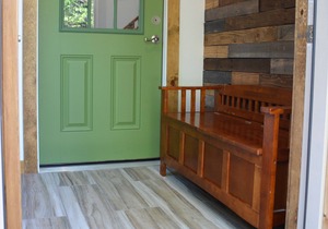 Lower Paradise Log Cabin - Nightly Rental in the Woods