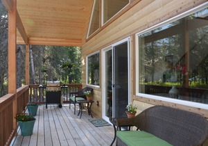 Lower Paradise Log Cabin - Nightly Rental in the Woods