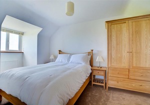 Lucerne - Three Bedroom House, Sleeps 6