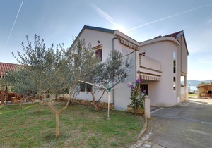 Lucia & Laura Apartments by the sea - TURANJ Apartment 9