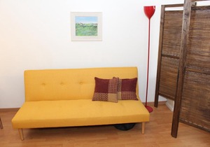 Luminous Studio Apartment. Ideal location. By owner.