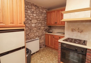 LUPIN COTTAGE, character holiday cottage in Wooler