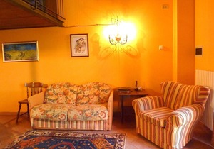 Lush Holiday Home in Tavarnelle Val di Pesa with Shared Pool