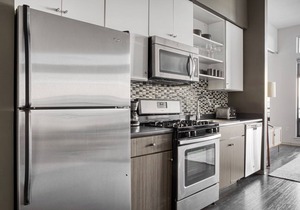 Luxe 1B w/W/D, Gym, Rooftop. Steps from T stop by Blueground