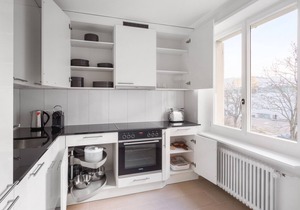 Luxe Oerlikon 3.5 Room w/Balcony, 1min to Train Station, by Blueground