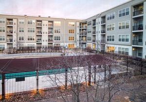 Luxe studio w/W/D, Gym, Rooftop. Steps from T stop by Blueground