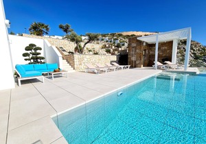 Luxueuse Villa Contemporaine VUE Front SUR MER Super Équipée- Zone Privée Isolée