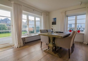 Luxuriöse Doppelhaushälfte, ruhig gelegen in Alt-Westerland, mit Garten und für 4 Personen.