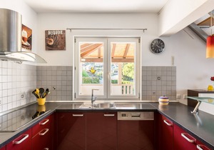 luxurios and comfortable Villa/Island Brač/with pool,jacuzzi/tranpol/14people
