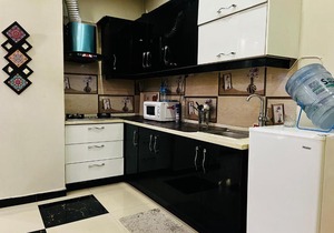 Luxurious 1 BR Apartment: Netflix, Youtube.