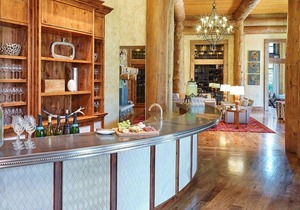 Luxurious Bachelor Gulch 3BR Condo nest to Ritz Carlton Hotel