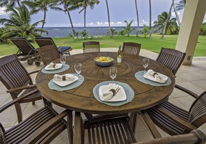Luxurious Beach Front North Shore Home with Panoramic Ocean Views