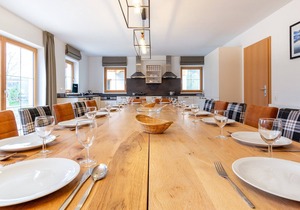 Luxurious Chalet in Obertraun with Pool