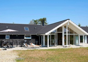 Luxurious Holiday Home in Hojslev near Sea