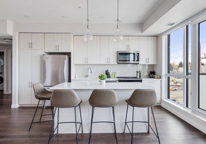 Luxurious Living MINUTES From DT! 2 Bed 2 Bath