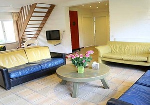 luxurious luxurious 15-person group accommodation