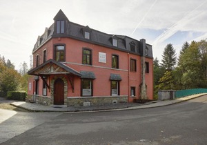Luxurious Mansion in Stoumont with Indoor Pool
