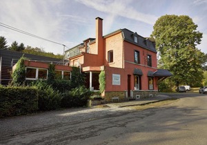 Luxurious Mansion in Stoumont with Indoor Pool