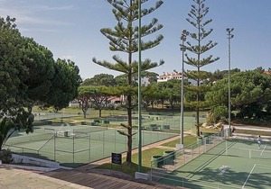 Luxurious & Modern 2 Bed 2 Bath Apt In Exclusive Resort VDL. WIFI & Air Con inc