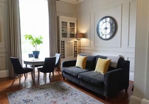Luxurious Newly Renovated Apartment