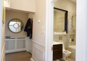 Luxurious Newly Renovated Apartment