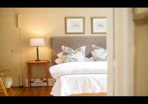 Luxurious Room with Breakfast in Lovely Guesthouse in Pretoria