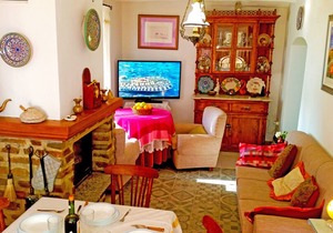 Luxurious Secluded 19th Century Villa Gardens Citris Trees Fountains & Pool