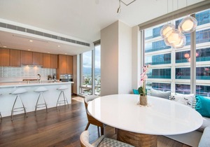 Luxurious Two bedroom Unit with Panoramic Ocean View in ONE Ala Moana