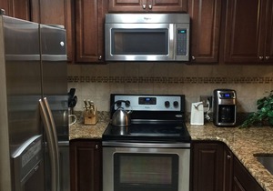 Luxuroius Oceanfront Condo, Garden City Beach, Wifi, AC, Cable TV, Pool, Jacuzzi
