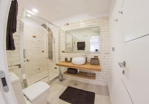 Luxury 100 sq.m. sea view apartment
