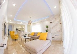 Luxury 100 sq.m. sea view apartment