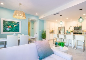 LUXURY 2/2 CONDO LOCATED IN MARGARITAVILLE AT OPH