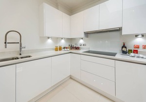 Luxury 2 Bed 2 Bath Gated Riverside Development