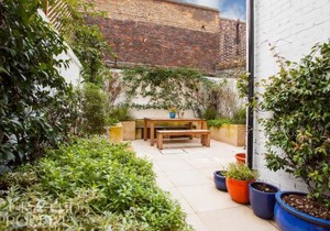 Luxury 2-Bed Marylebone Georgian House with Private Garden & Office