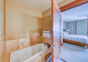 Luxury 2 Bedroom Ski In, Ski Out One Ski Hill Residence Located At The Base Of Peak 8 With Outdoor Plaza